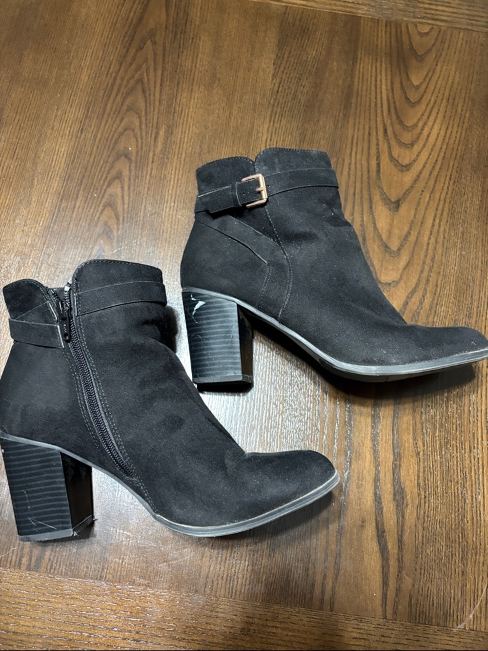 LC Lauren Conrad Women’s Black Suede Ankle Boots with Block Heel size 9